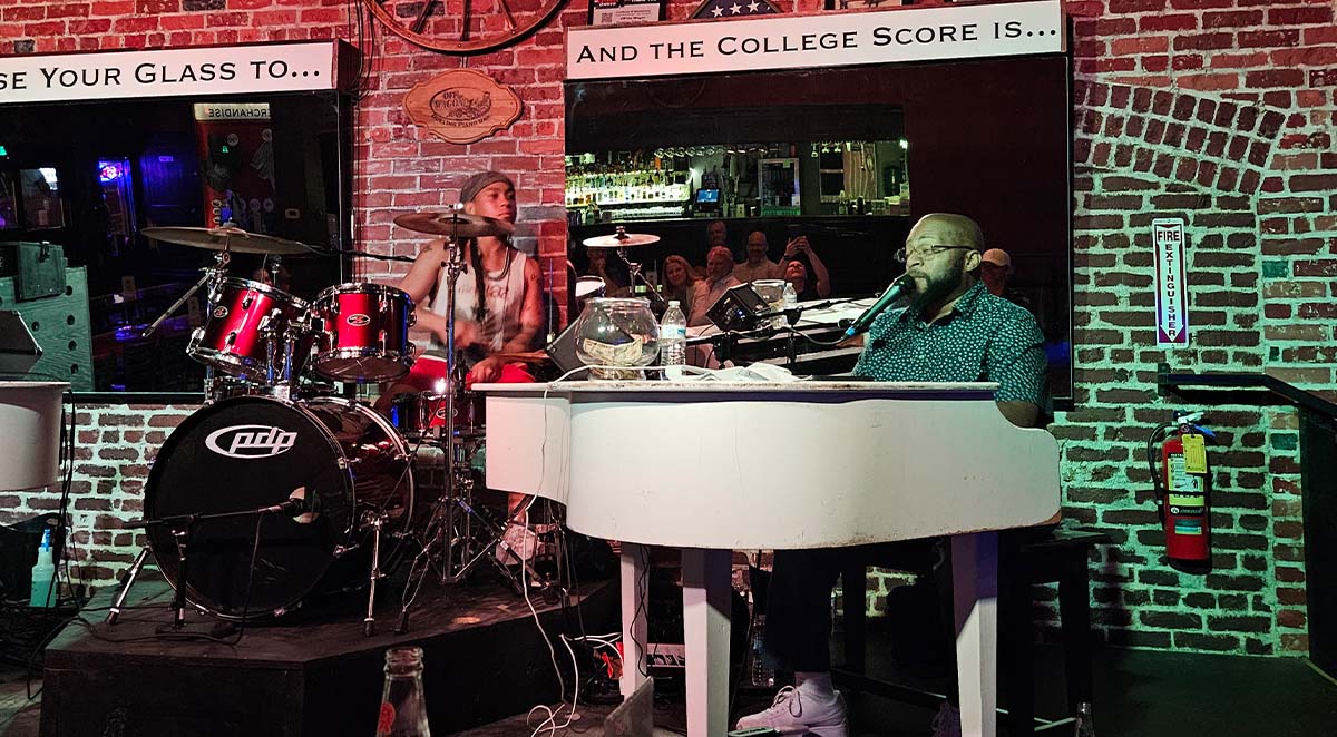 Music In Asheville, NC Tonight